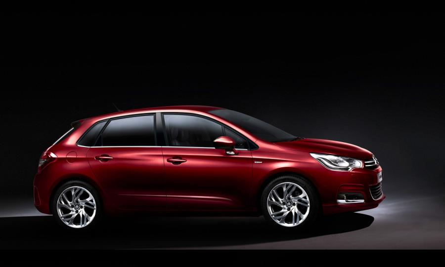  Citroen C4 2010 года  (фото 32 из 147)